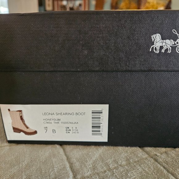 Coach Leona Shearing Boot size 7 - Picture 2 of 6